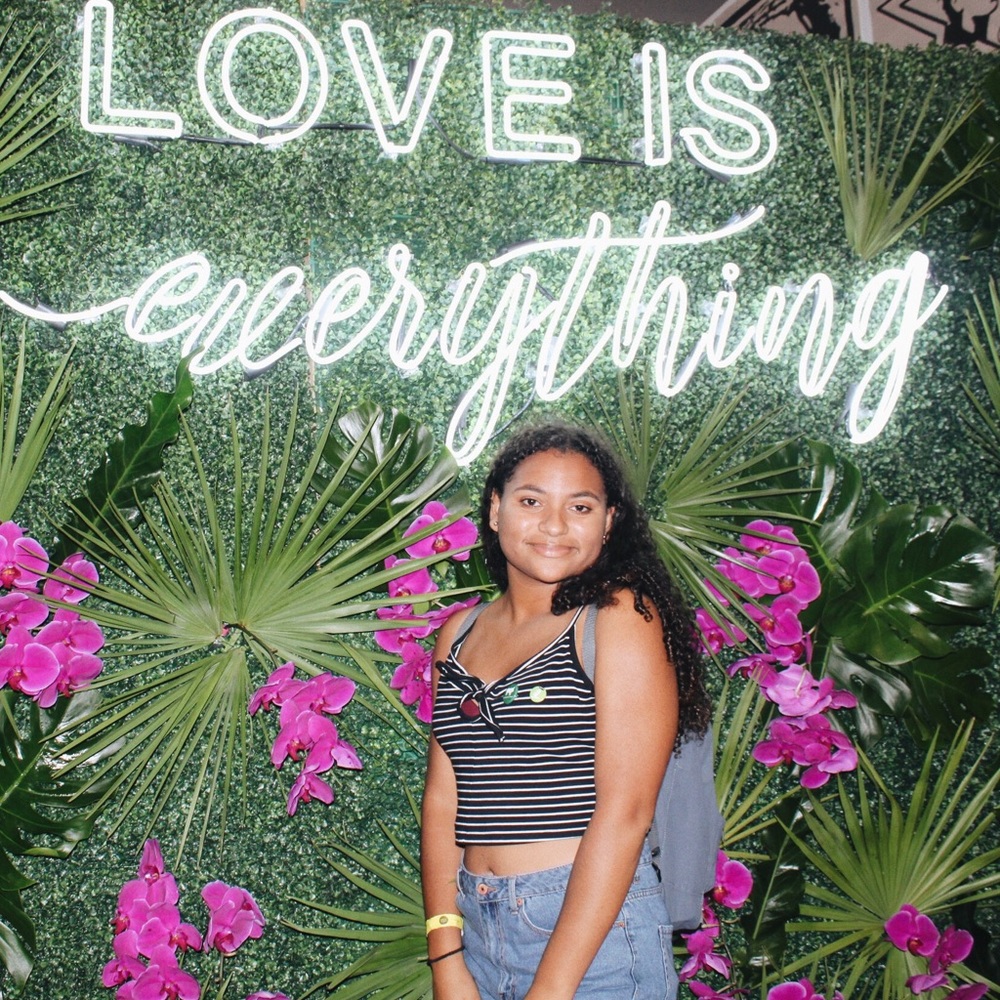 Meet your Posher, Hayley